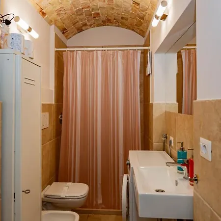 דירה Stone House בארי